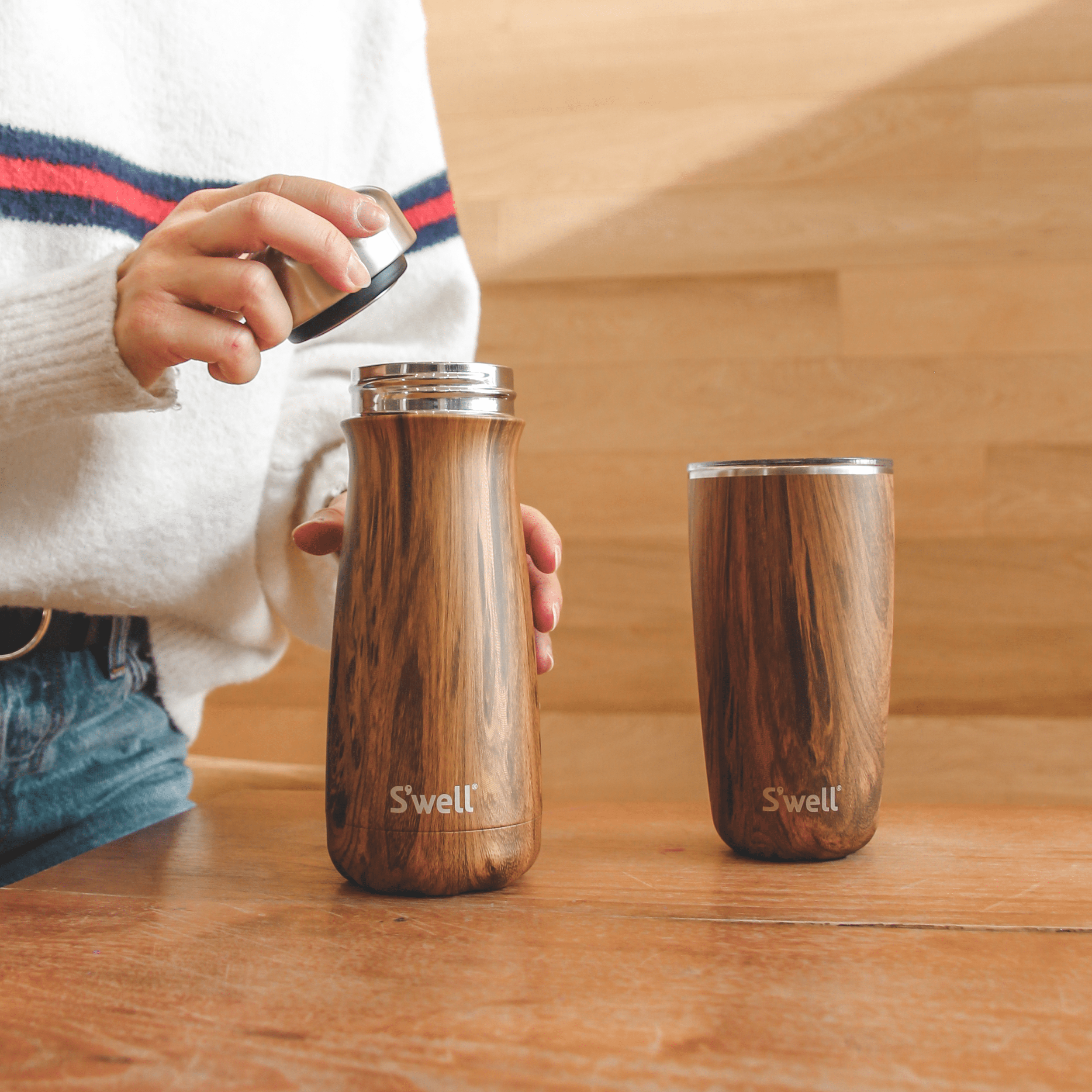 #color_Teakwood