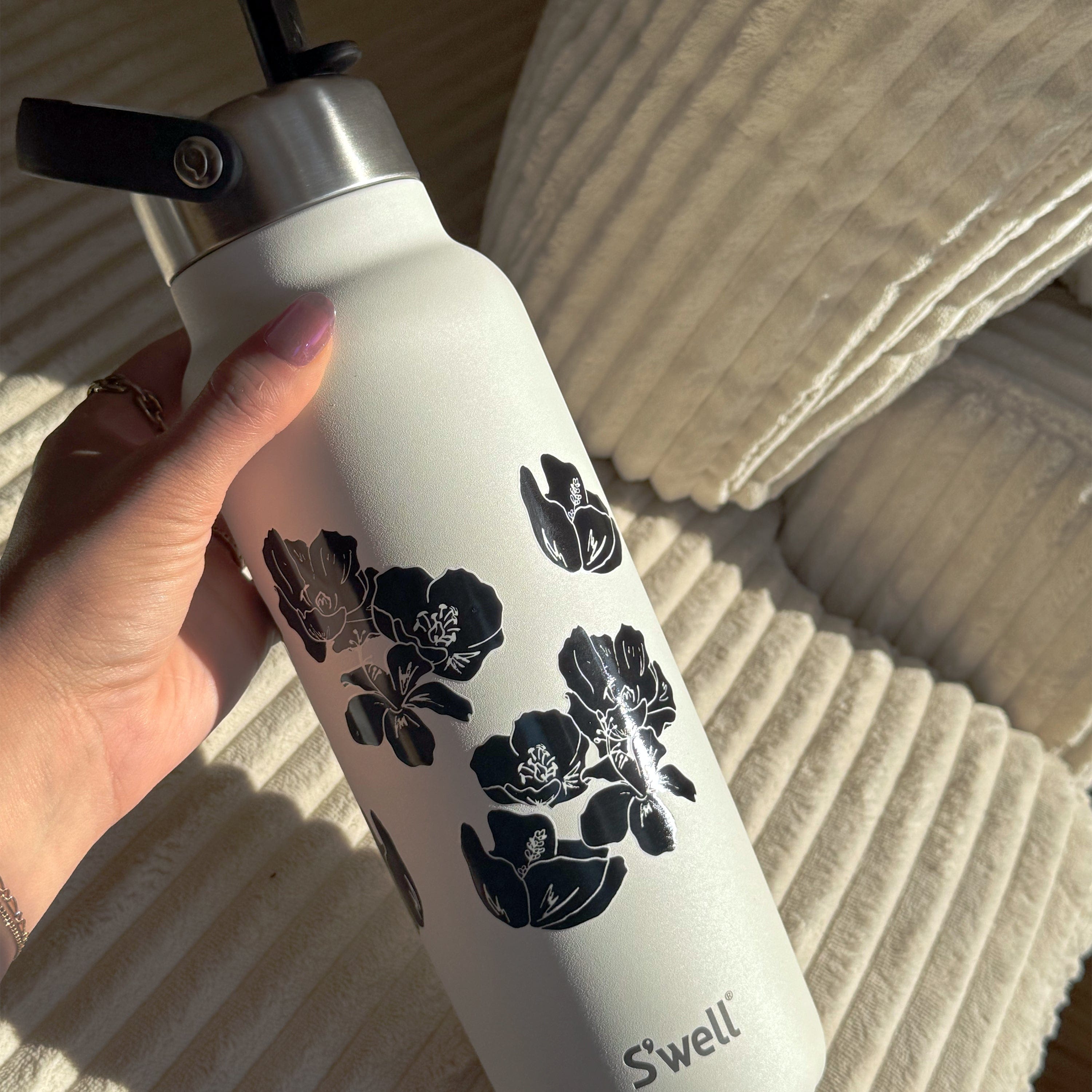 #color_Charcoal Bloom Moonstone