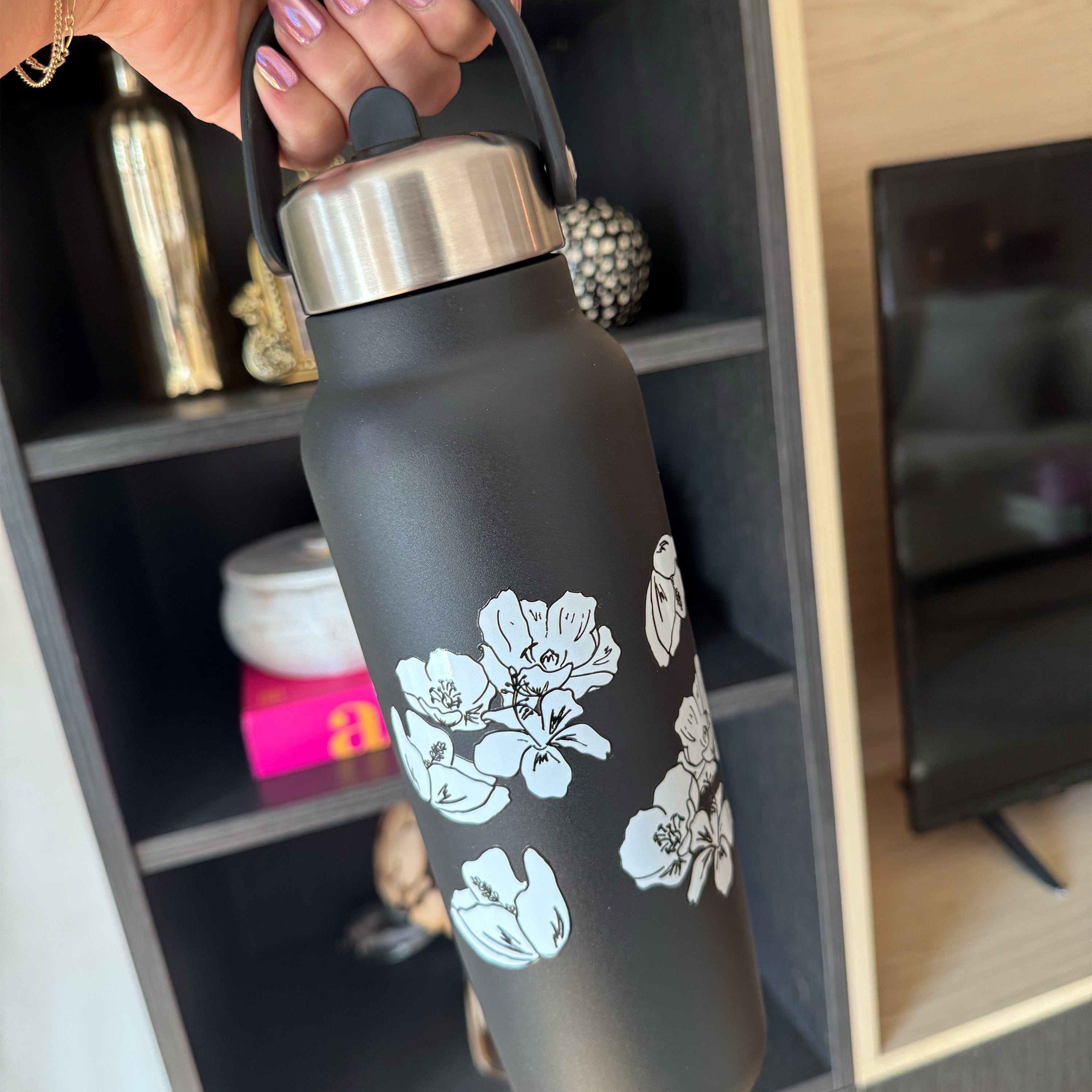 #color_Charcoal Bloom Onyx